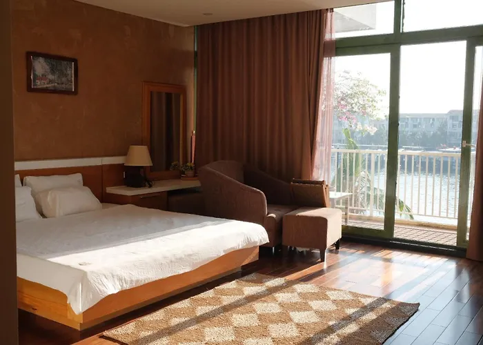 Aparthotel Lamhome Tuan Chau Island
